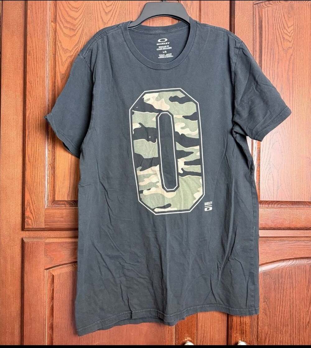 Oakley Camouflage O Graphic T-Shirt Size Large Black